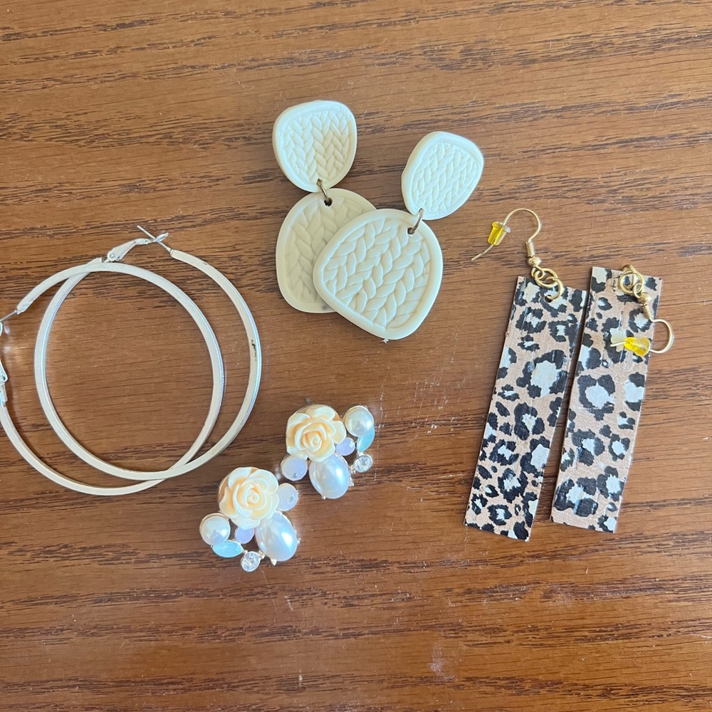 4 Earring Bundle